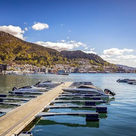 Daire New Penthouse With Sea View In Centrum Bergen