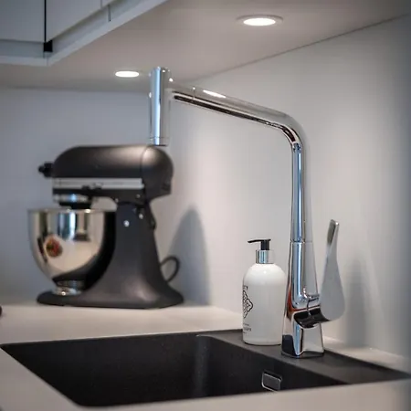 Daire New Penthouse With Sea View In Centrum *